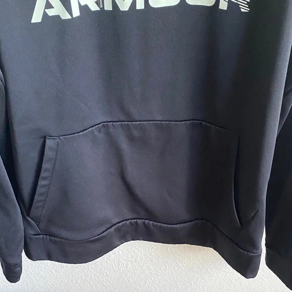 Under Armour Men's Black Hoodie - Picture 3 of 11